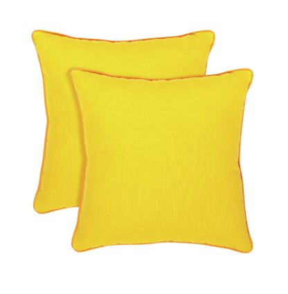 An Image of Habitat Cushion 2 Pack - Yellow