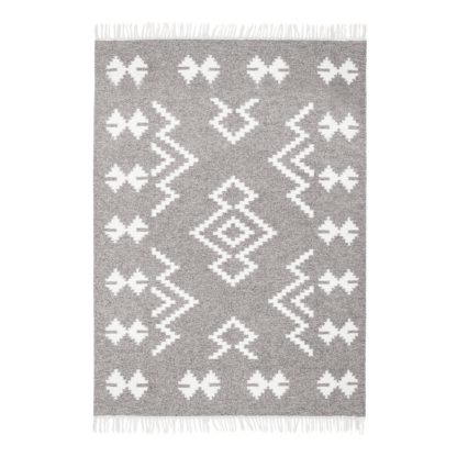 f3d5c2a55a2861a3bce3d50b518ac18a6f95254ea47a56a10c488b2b3eeefcc6.jpg An Image of Homestead Navajo Grey Rug Grey