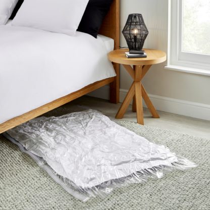 287ca3f6aeb8616979c9b6d64657a5c6590d96e9c2281f0a6083a72d48ce371f.jpg An Image of Large Vacuum Storage Bag Clear