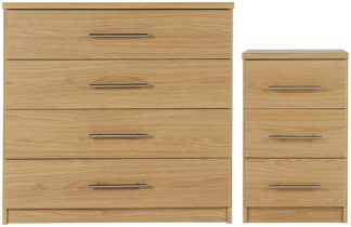 An Image of Argos Home Normandy Bedside & 4 Drawer Chest Set -Oak Effect