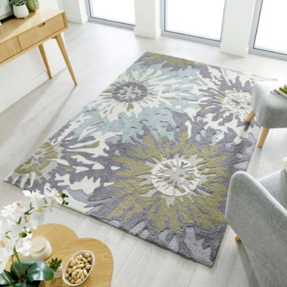 86029b2cc37a7c5d14e1ab9ec11f53ba434a1458d4367f01592b26bed767a18d.jpg An Image of Soft Floral Rug Soft Floral Terracotta