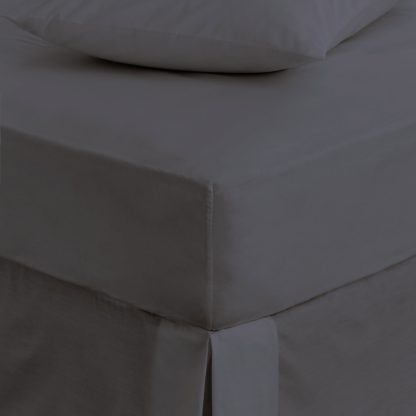 An Image of Hotel Wenden 400 Thread Count Cotton Fitted Sheet White