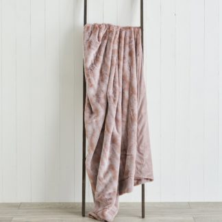 An Image of Marble Plush Faux Fur 130cm x 180cm Throw Blush