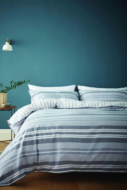 An Image of Kingston King Duvet Set