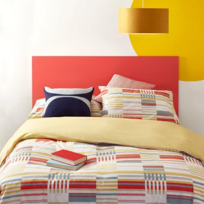 An Image of Ingvar Reversible King Duvet Set