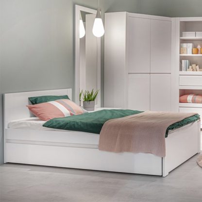 11a289238ff16d652c211a803cabaec2e32b9c3e7d34ae433074dbb98016379a.jpg An Image of Neka Wooden Double Bed With Guest Bed In Alpine White