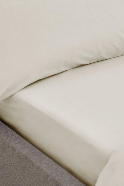 An Image of 200TC Organic Cotton Double Fitted Sheet