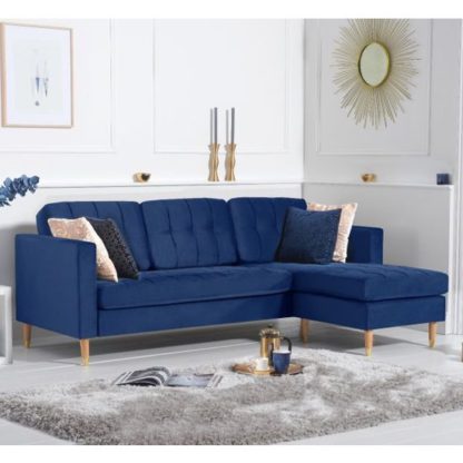 7515cfabfe07978436884fa7195b2810905581504c1f48792bc831071069a290.jpg An Image of Weridge Velvet Reversible Chaise Corner Sofa In Blue