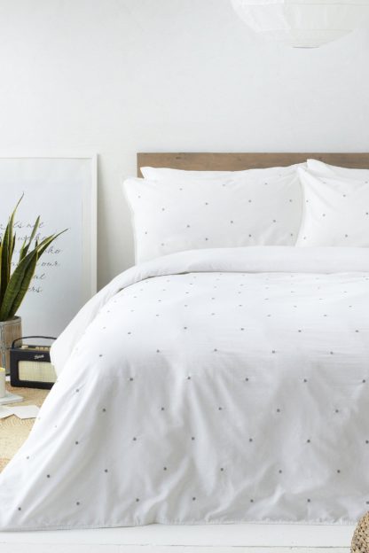 An Image of Strand Double Duvet Set