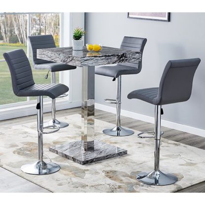 d887567bb9d78b3f6bb206b64eeb89f83d6bd60f885af0b5facd3dd78270b038.jpg An Image of Topaz Gloss Bar Table In Melange Marble Effect With 4 Ripple Grey Bar Stools