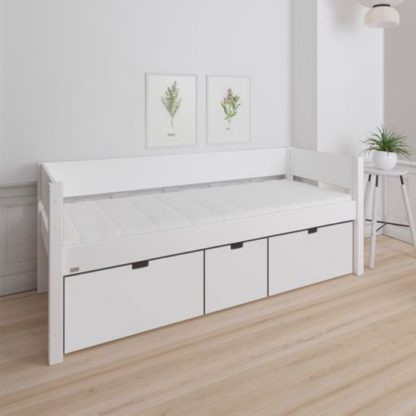 fe5dfc82fe805a2d1fc3d14a68c8df8cfcb9327a4a65fc9d4a9f1b2ace64030b.jpg An Image of Morden Kids Wooden Day Bed With 3 Drawers In Snow White