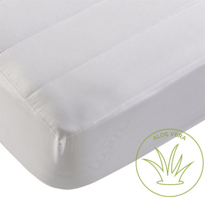 2719826ee635c3ccae7f59702f30b473321ef193eaf55bcd5726a30748e8fb63.jpg An Image of Aloe Vera Mattress Protector - Single