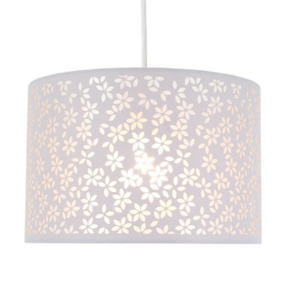 An Image of Sophia Lamp Shade - Cream - 30cm