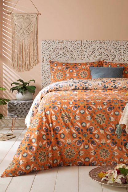 An Image of Folk Floral King Duvet Set