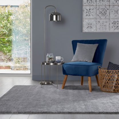 d6117a4cc2b2d792a64d2e424fc7f6fa37f11d283be30811d8e3f4db20d09912-3.jpg An Image of Jude Rug Cream