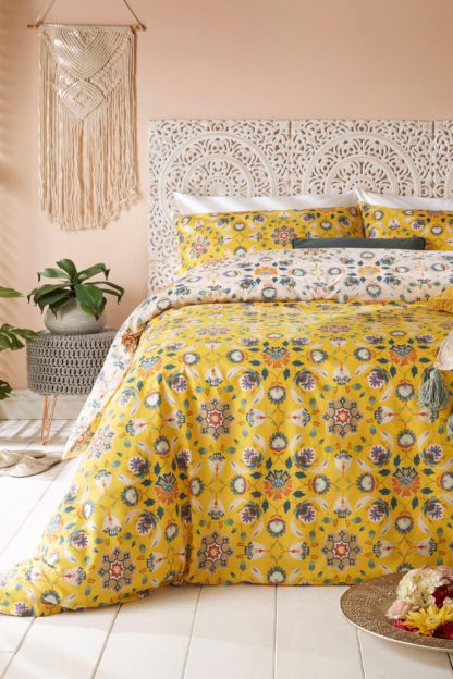 An Image of Folk Floral King Duvet Set