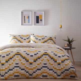 An Image of Lilly King Duvet Set
