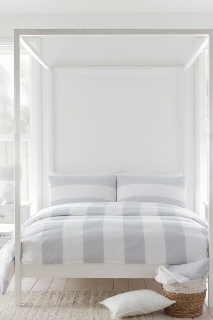 An Image of Upton Stripe Super King Duvet Set