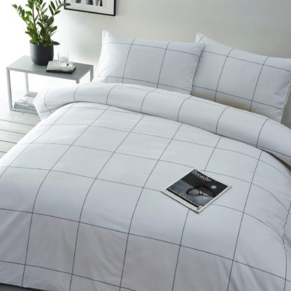 An Image of Albi Cotton Woven Check King Duvet Set