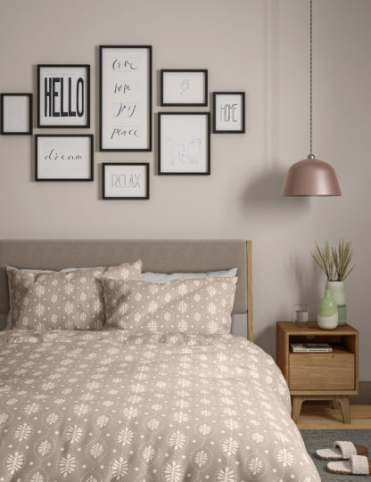 An Image of M&S Cotton Mix Leaf Geometric Bedding Set