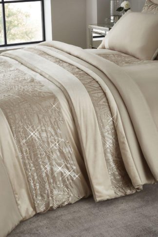 An Image of Velvet Sparkle Bedspread