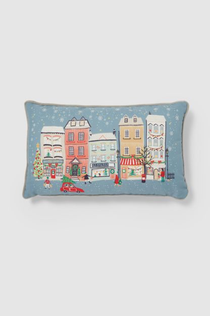 07c60d5615a223d20110f37acc28d3149e5eca59883c3eaf0467c812f8376aec.jpg An Image of Christmas Festive Town Cushion