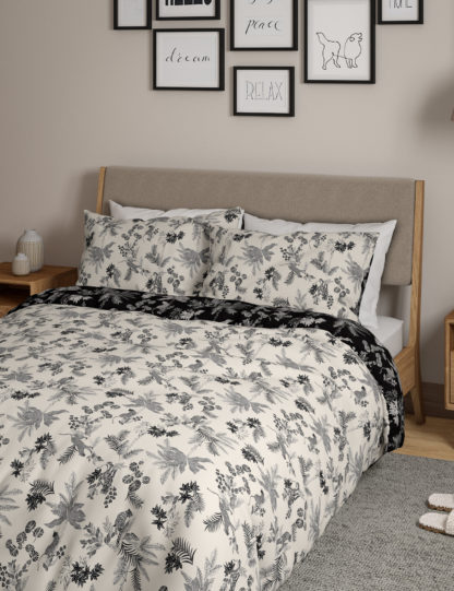 An Image of M&S Pure Cotton Cheetah Bedding Set