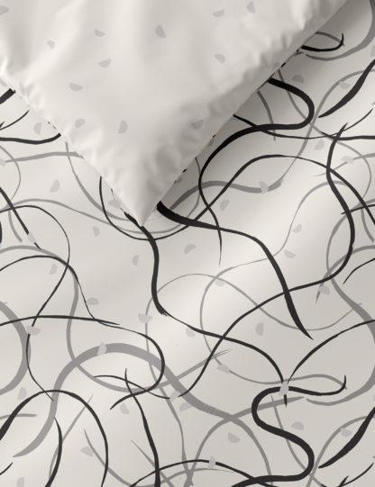251719d4e004b6feb2043a048d7b698a2056e1901473b6eb58427011369aa1d0-1.jpg An Image of M&S Pure Cotton Drawn Lines Bedding Set