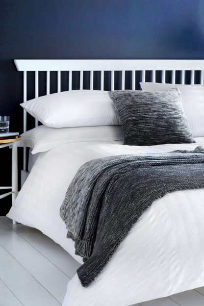 An Image of Seersucker Single Duvet Set