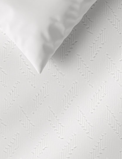 An Image of M&S Pure Cotton Chevron Textured Bedding Set