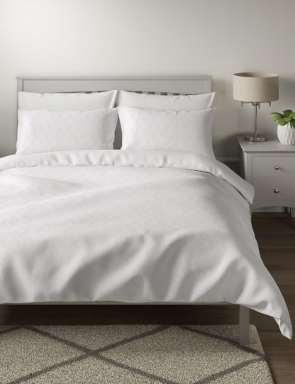 An Image of M&S Pure Cotton Chevron Textured Bedding Set