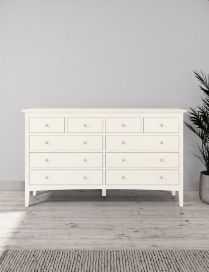 017587a4cd61d0d00239a90844adfeb073c0fcd16d966f0eefd22ed1f74315ee-1.jpg An Image of M&S Hastings Wide 10 Drawer Chest