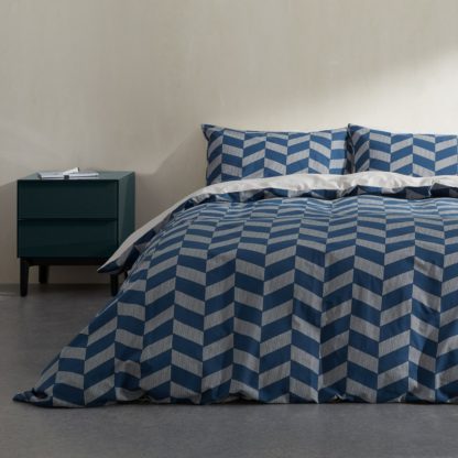 An Image of Otis Cotton Duvet Cover + 2 Pillowcases Double, Midnight Blue