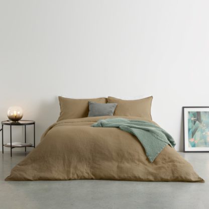 An Image of Brisa 100% Linen Duvet Cover + 2 Pillowcases Super King, Soft Taupe