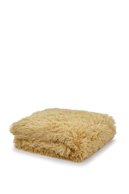 An Image of Cuddly Throw