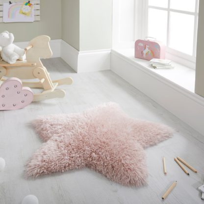 An Image of Fluffy Star Rug Blush