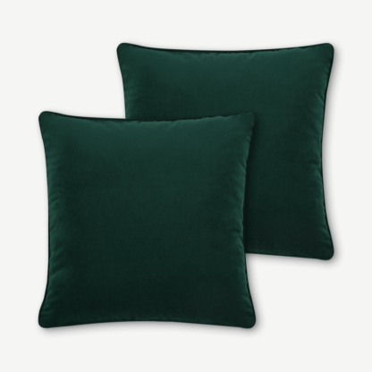 3c76ec9a52c683af74e7dbbdbfb7bc93a93c76052e6e0f20449309b8f6d0522b-1.png An Image of Julius Set of 2 Velvet Cushions, 59 x 59cm, Forest Green