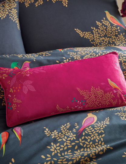 3f1241ef64fedbe054080525dc4bbb18904176fff8ec6ebf3f31b3c1c592ed85.jpg An Image of M&S Sara Miller Pure Cotton Smokey Birds Bedding Set