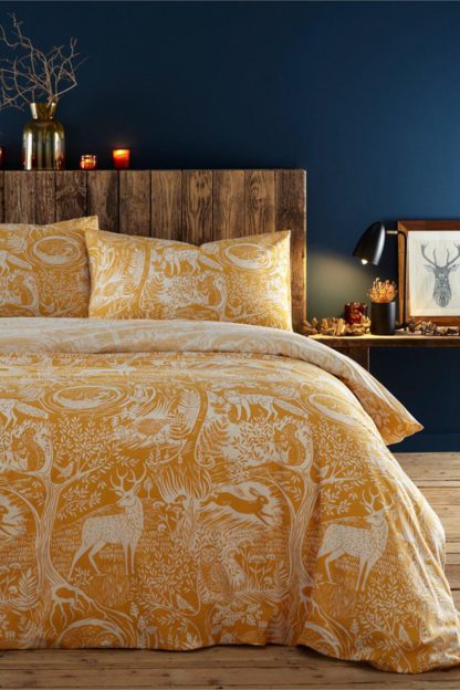 45de7a433a4b1c0295ba46c9ced7baf1f2870fbf8bdf6e3bced30dff5b6e126f.jpg An Image of Winter Woods Single Duvet Set