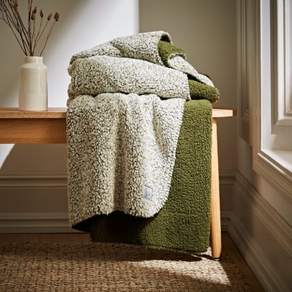 An Image of Teddy Bear Extra Cosy Marl Reversible Throw Charcoal