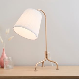 An Image of Lorelai Table Lamp Gold