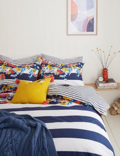 An Image of M&S Joules Pure Cotton St Ives Floral Bedding Set