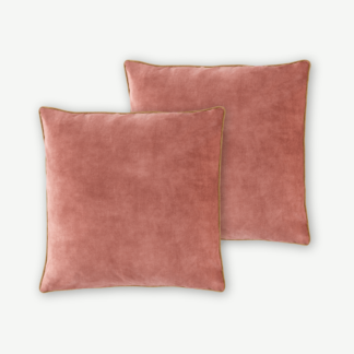 An Image of Castele Set of 2 Luxury Cushions, 50 x 50cm, Blush Pink with Gold Piping