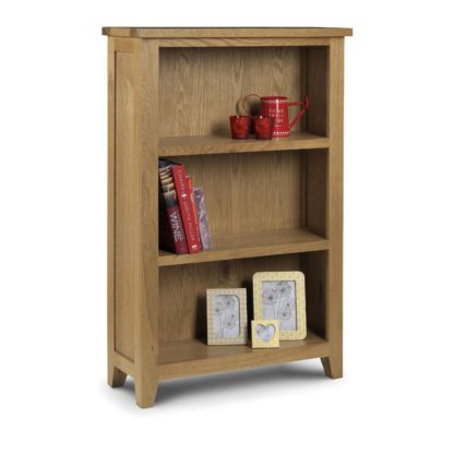 a4a30bb4f1f743498e9b9b7a60ca0d0d7d7293dbc699aa2eaa1ea03dc3430772.jpg An Image of Astoria Oak Low Bookcase