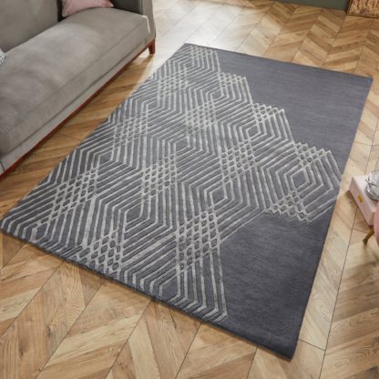 An Image of Diamonds Wool Rug Grey