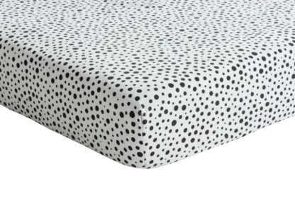 c26824da470329540aab0c4dd3b663a230e4e714b7c3e5bdf3dd688a91a0396e.jpg An Image of Habitat The Wild Polycotton Pack of 2 Fitted Sheet - Cot