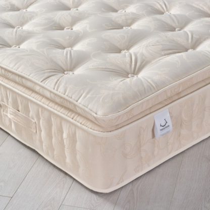 An Image of Signature 2000 Pocket Sprung Pillow Top Natural Fillings Mattress - 4ft6 Double (135 x 190 cm)