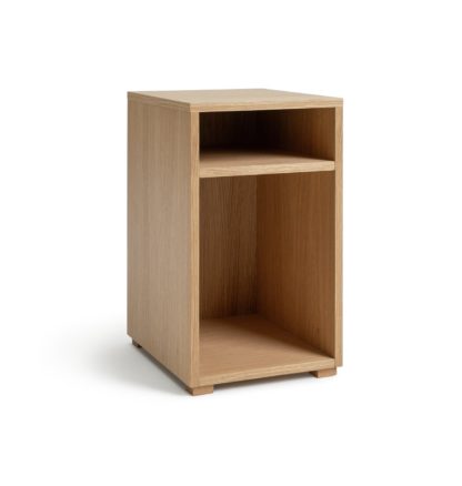 cbfab2b6eb13a521a83ff04033188936736c59afe1e6f837b5c9cc97751c6a5e.jpg An Image of Habitat Beck Slim Bedside Table - Oak