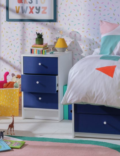 An Image of Argos Home Malibu Kids 3 Drawer Bedside Table - Blue & White