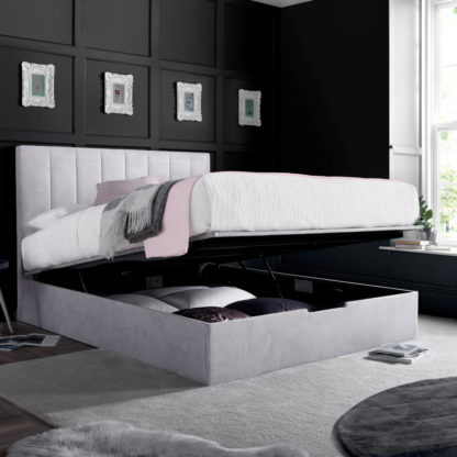 d4a516293eca266bb4bc3bc302e3e3e8d2c33adfae0697e4cc768c8124e518d5-1.jpg An Image of Lincoln Connect Silver Fabric Ottoman Storage Bed Frame - 5ft King Size